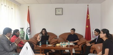 駐孟買總領事鄭曦原會見中國簽證代辦中心負責人，共商簽證服務優化